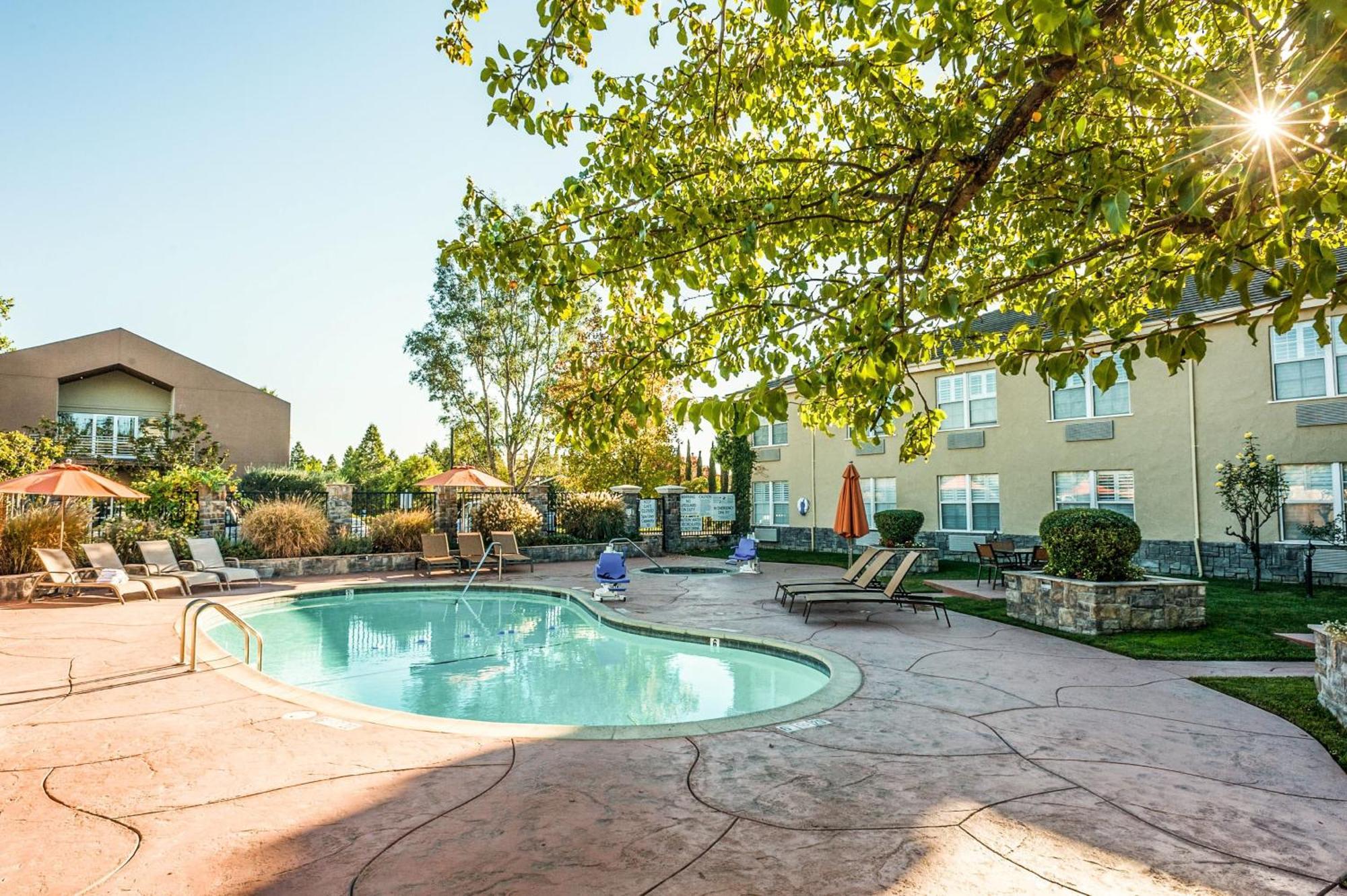 Hotel Indigo Napa Valley By Ihg Exterior foto